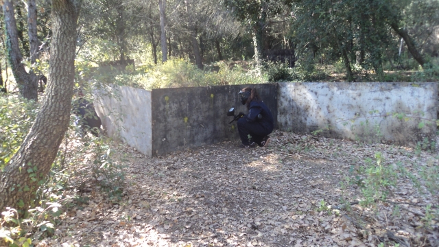 Detras del escondite